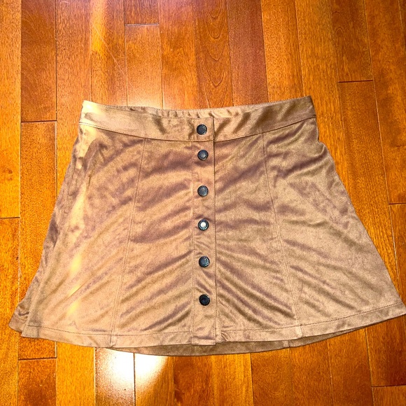 American Eagle Outfitters Dresses & Skirts - AE button up soft mini skirt
